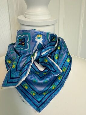 Vintage Silk feel  Floral head, neck purse Scarf boho retro cottage core  Japan